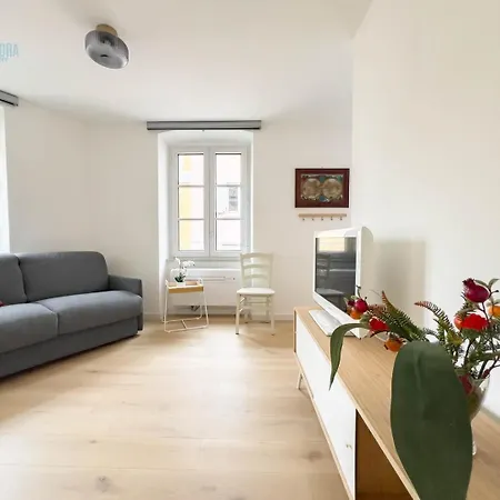 Corridoni 3b Tirabora Short Rent * Trieste