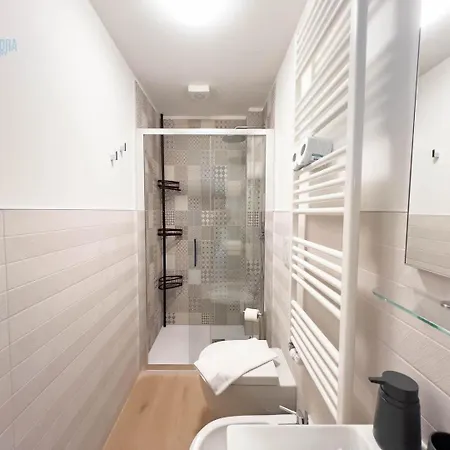 Corridoni 3b Tirabora Short Rent Appartamento