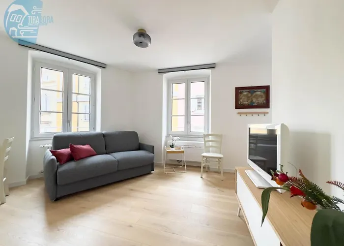Corridoni 3b Tirabora Short Rent Apartamento