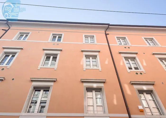 Corridoni 3b Tirabora Short Rent Apartamento