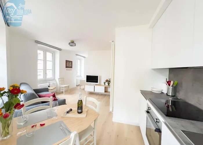 Corridoni 3b Tirabora Short Rent